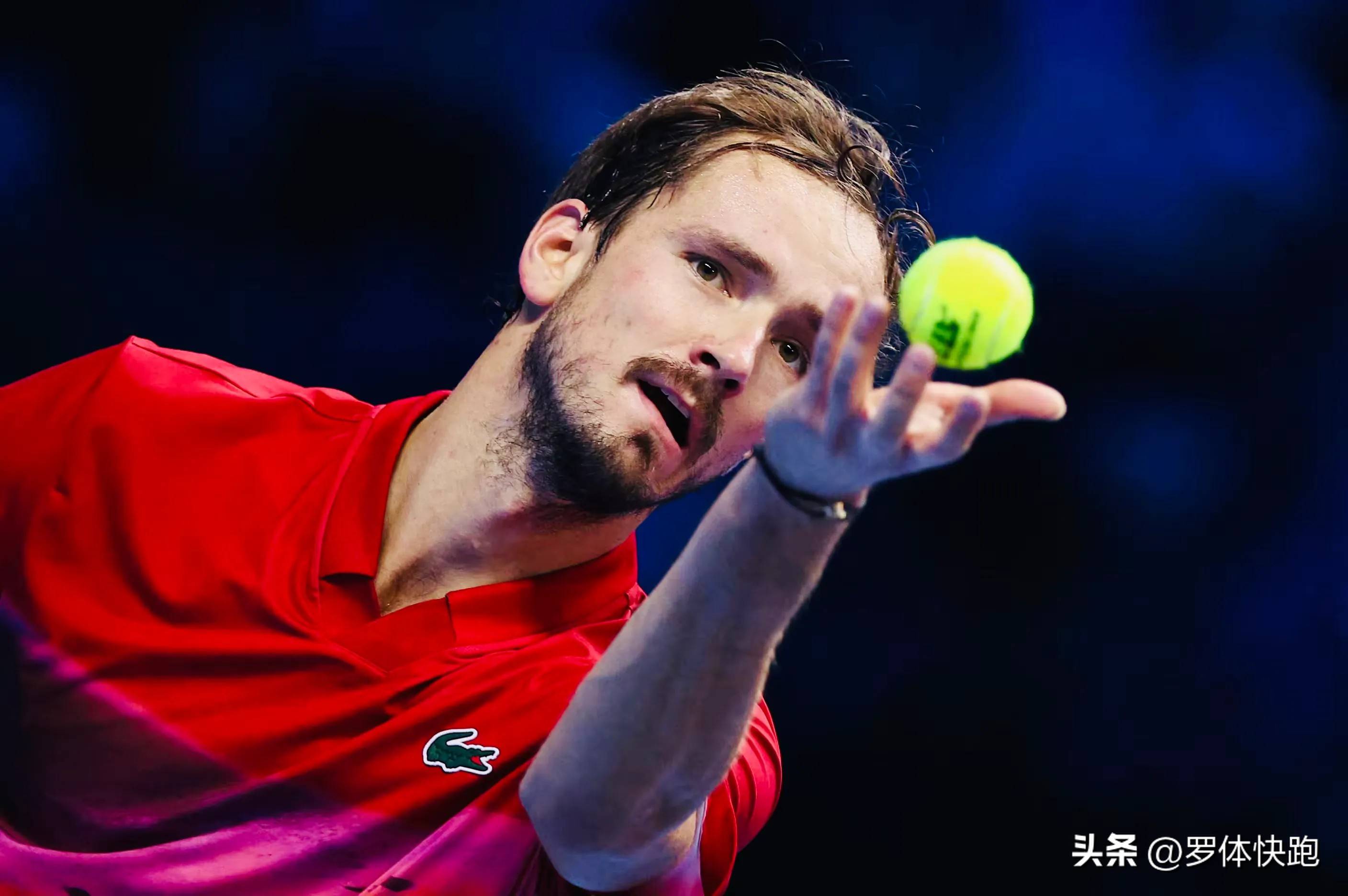 爱游戏tv-年终总决赛完胜ATP总决赛，兹维列夫统治全场