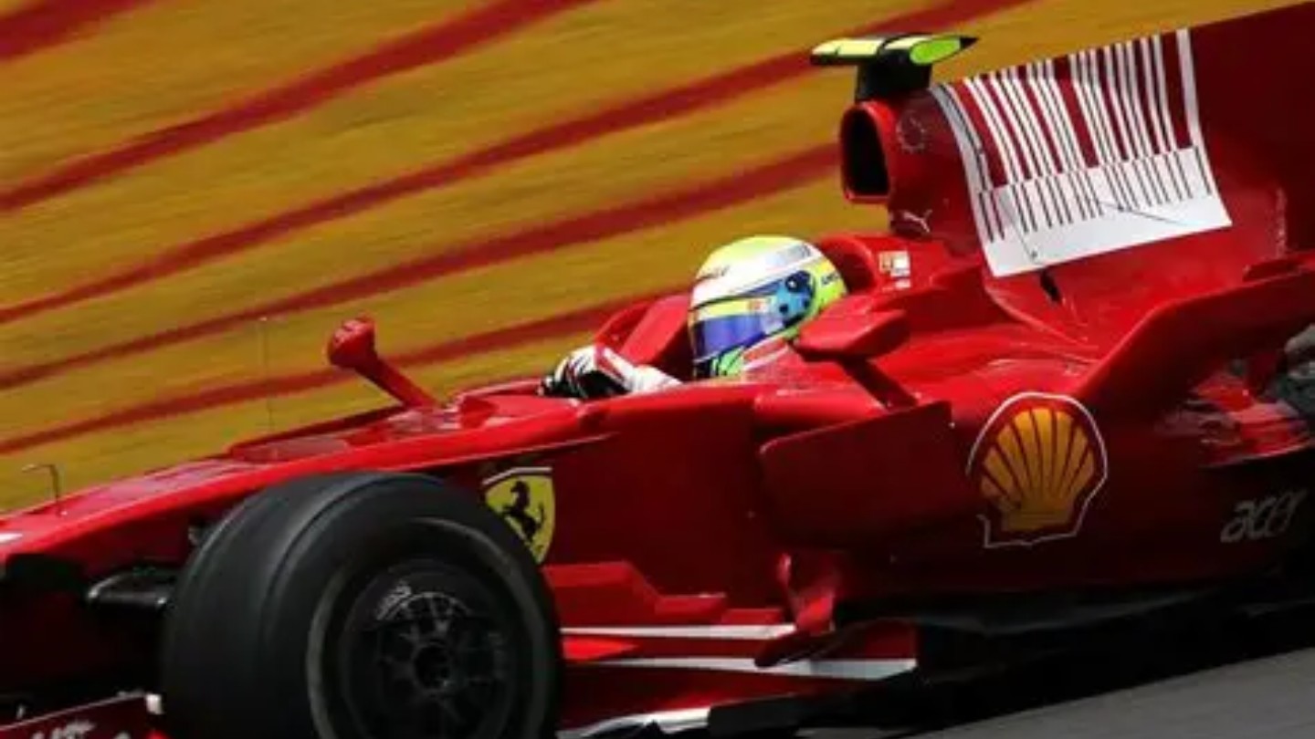 爱游戏在线-雷诺车队逆转威廉姆斯，汉密尔顿惊艳四座