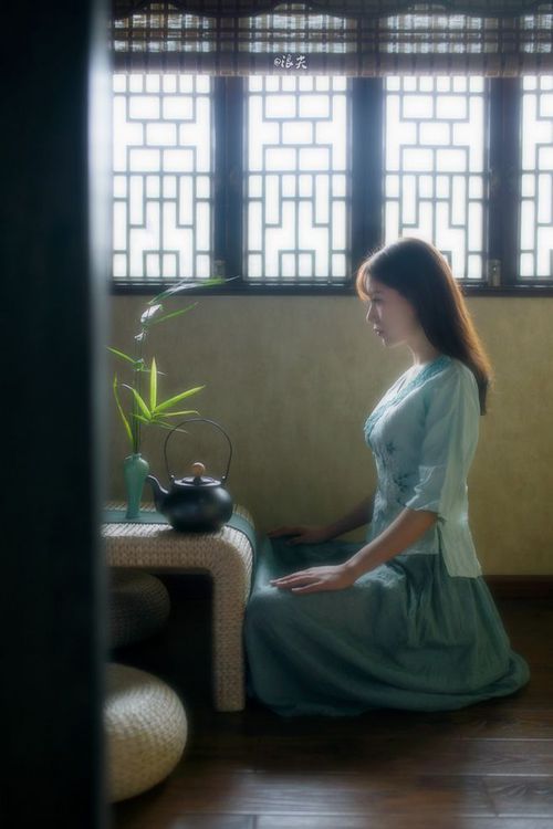 羽球惊雷夜，韩国队险胜法国队，李梓嘉赛场点燃奇迹之火