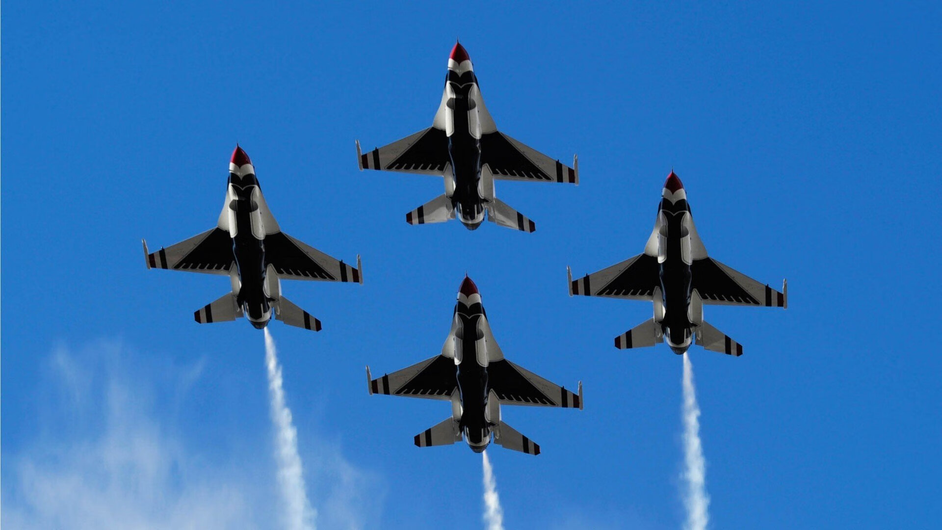 爱游戏入口-巴黎之夜，冷艳马琳惊艳四座，太极虎轻取印度队速胜记